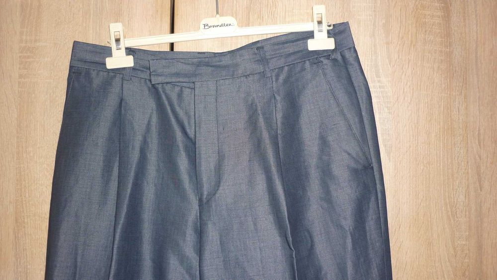 River Island- męskie eleganckie spodnie z lnem  r; 36
