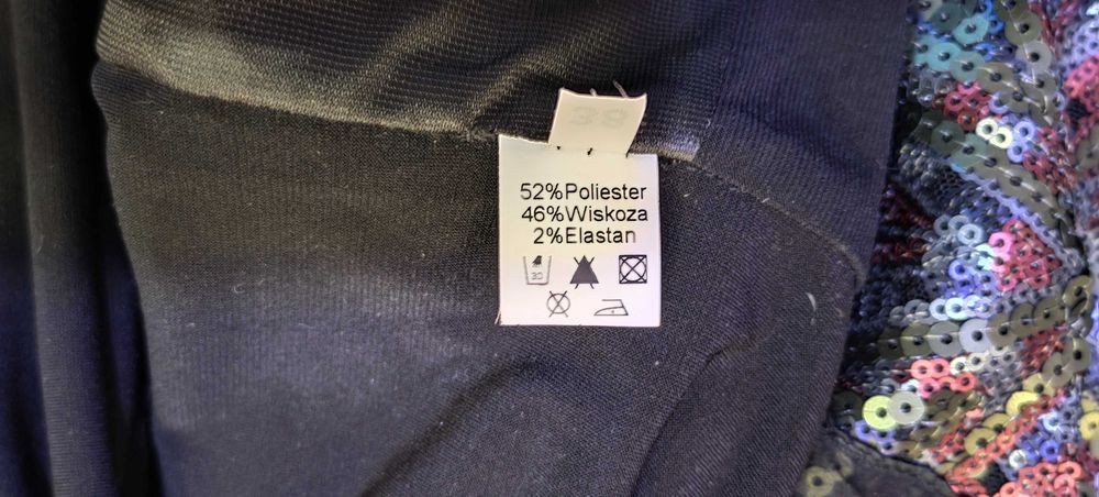 Top sylwestrowy z kolorowymi cekinami