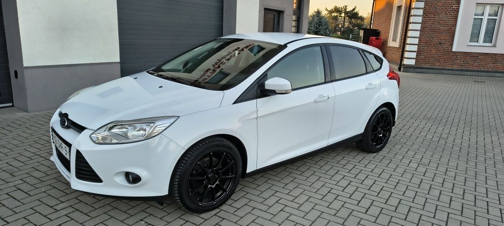Sprzedam bardzo ładnego Forda Focusa 1.6 benzyna sprowadzony z Holandii