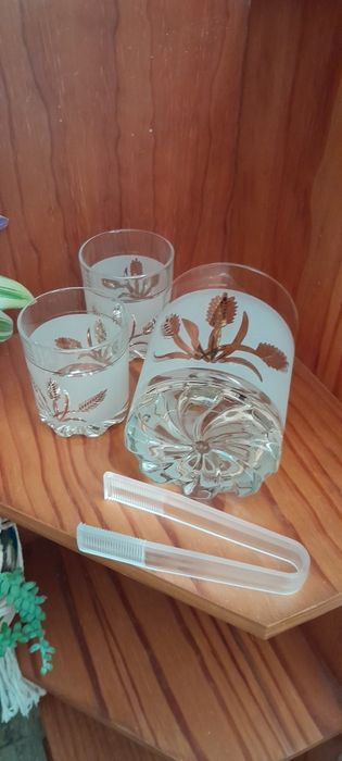 Conjunto de copos de whisky
