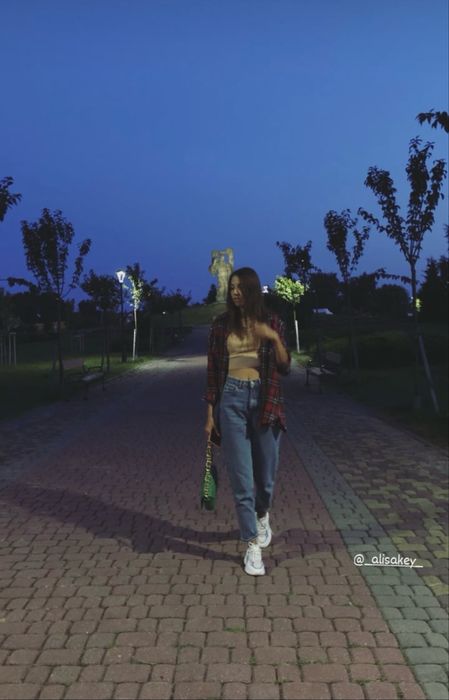Джинси mom Zara