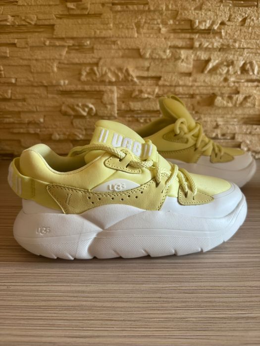 Кросівки Ugg (оригінал)