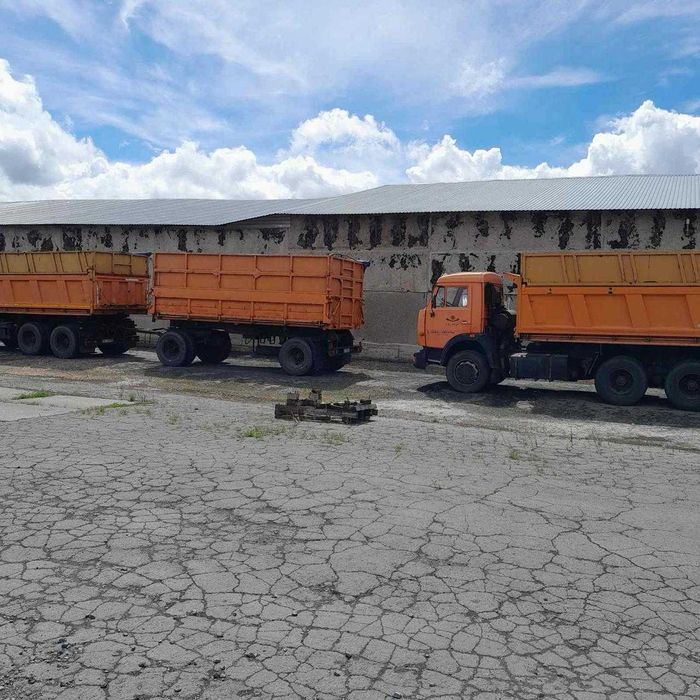 Автомобіль КАМАЗ 45142