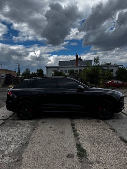 Audi Q8 Premium edition