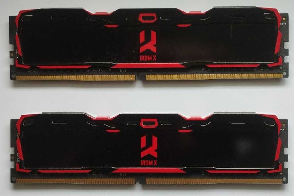 GoodRam IRDM X DDR4 16 GB 3000MHz CL16 IR-X3000D464L16S/16GDC