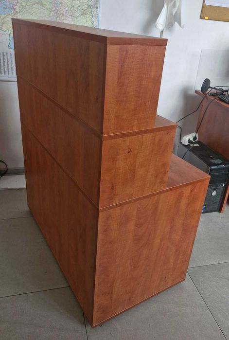 Meble sklepowe i biurowe regały, lady