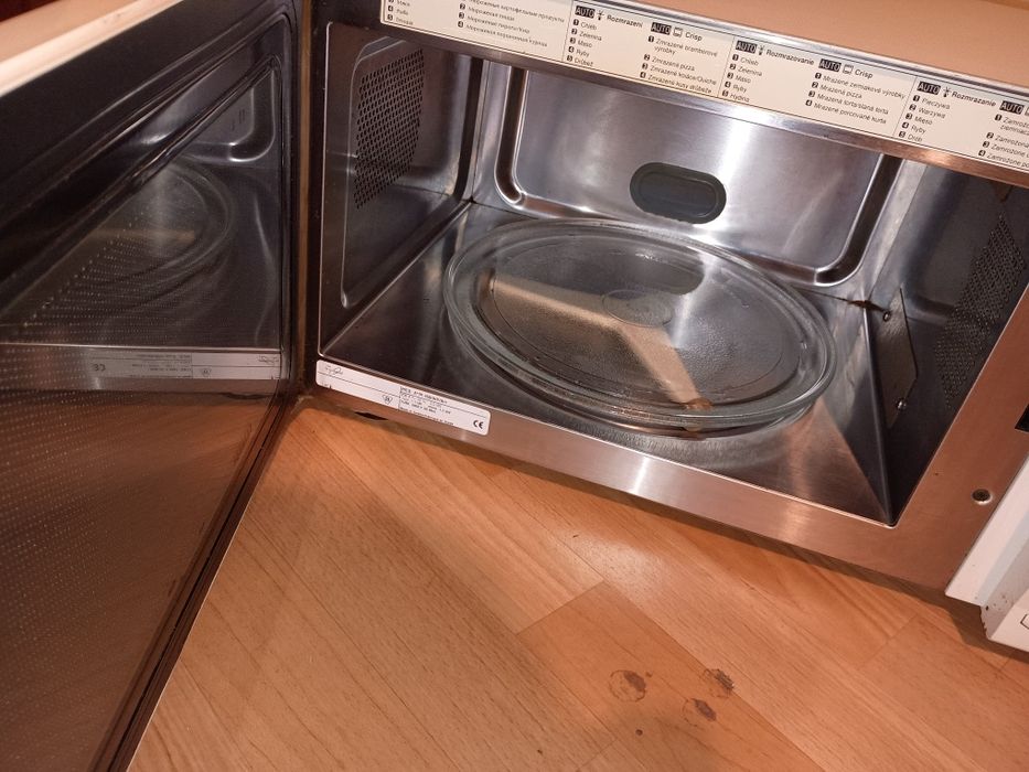 Kuchenka mikrofalowa Whirlpool VIP20 używana ( do kuchni, na działkę,