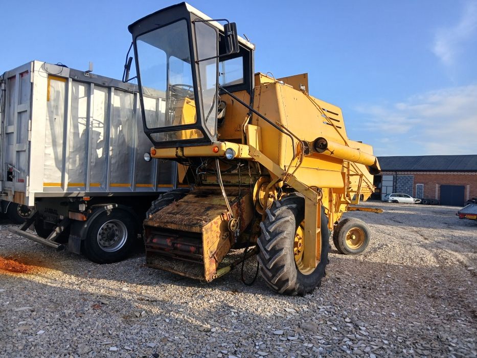 Kombaj New Holland Na częśćì