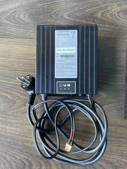 24V 10A Lithium Battery Charger64737766375683120