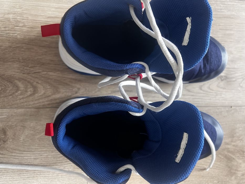Sprzedam buty do koszykówki Tarmak rozmiar 38 długość wkładki 24,5 cm