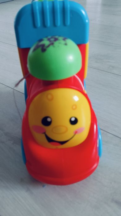 Literkowa lokomotywa Fisher Price
