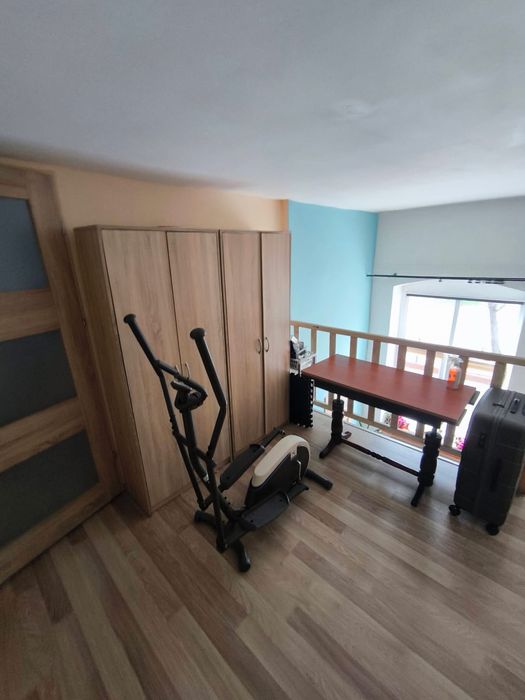 Sprzedam mieszkanie z antresola 5 pokoi ok.80 m² - Więcej