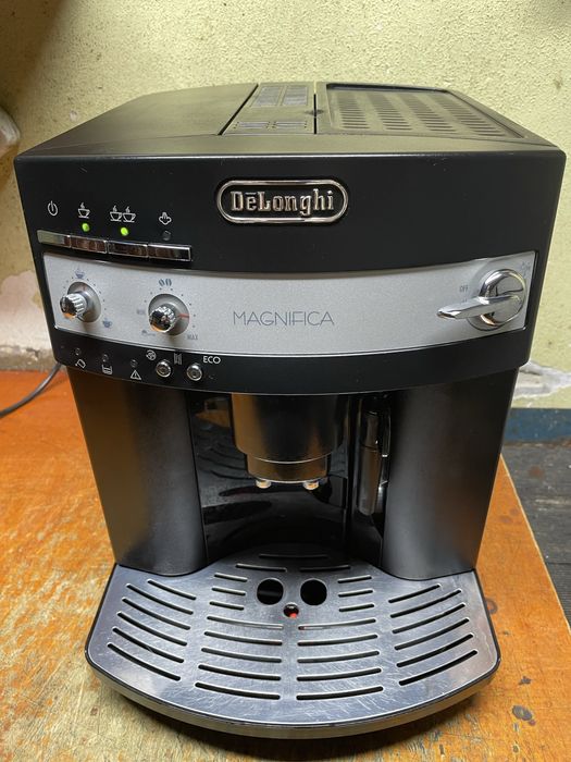Кавомашина Delonghi MAGNIFICA