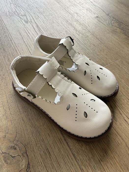 туфлі для дівчинки