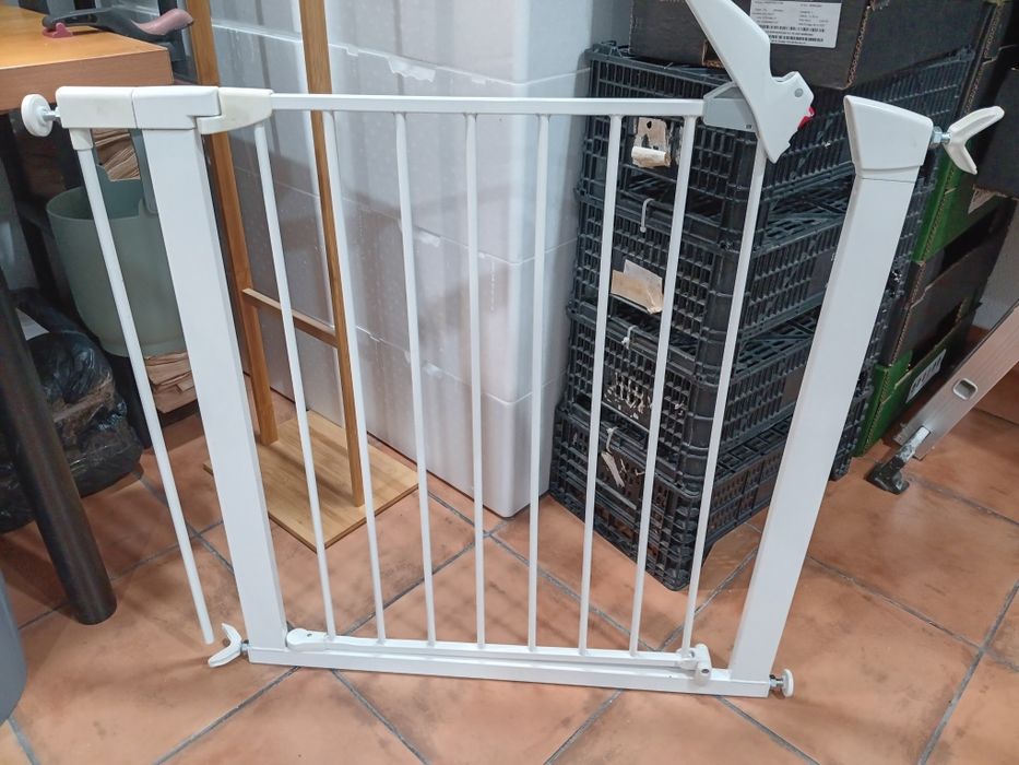 Cancela em bom estado.