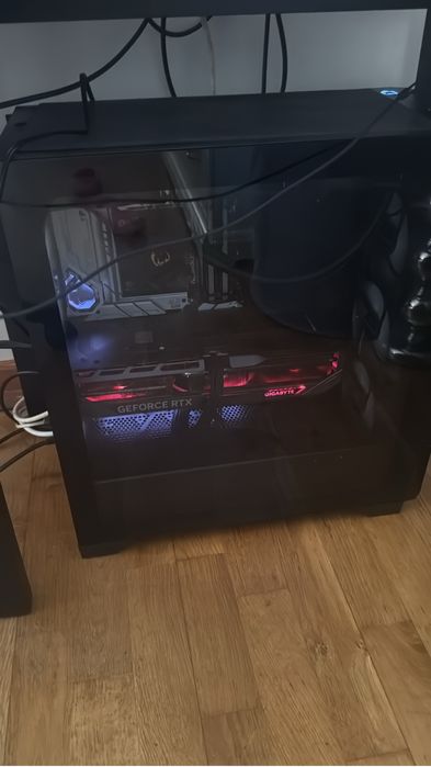 Computador alta perfomace (Troco em um computador com r7 9800x3d)