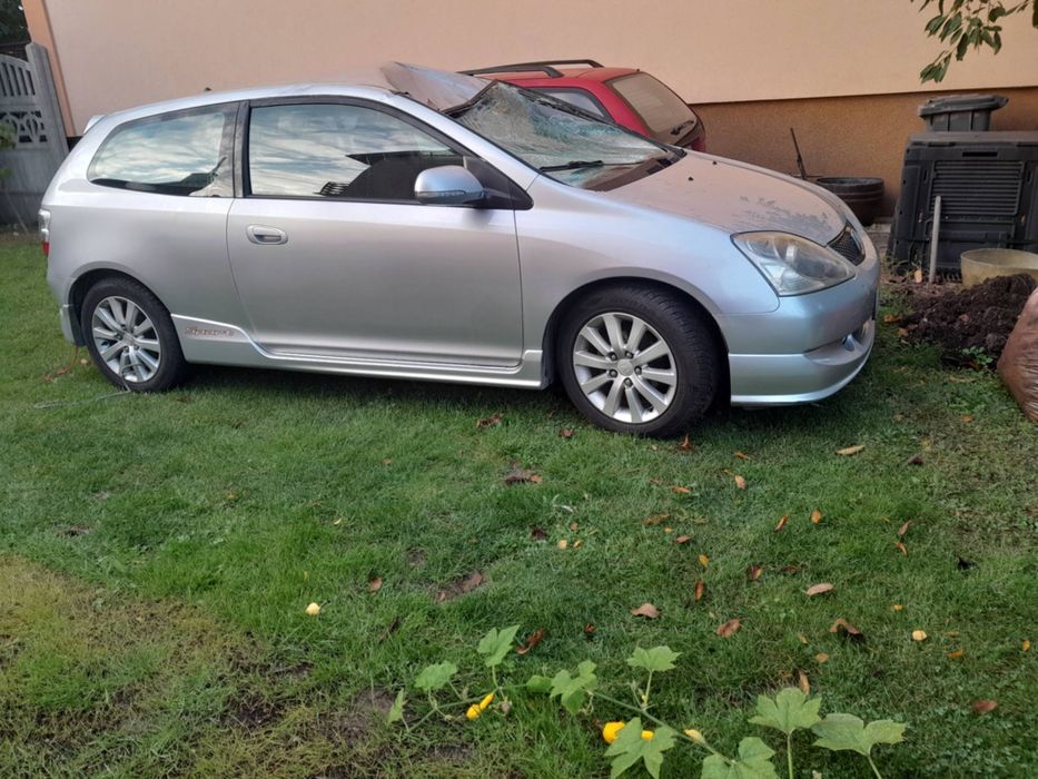Honda Civic 1.7 CTDi 2005 – odpala, sprawna mechanicznie, po zderzeniu z łosiem