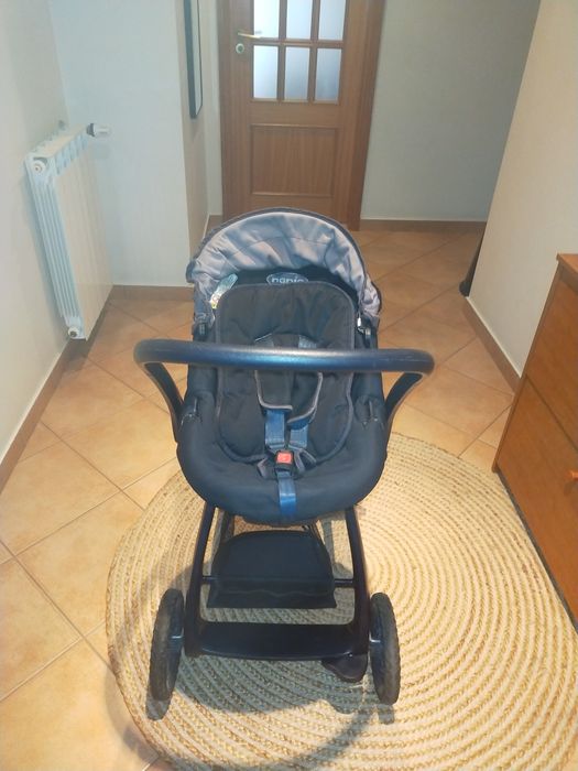 Carrinho-ovo de bebe em bom estado