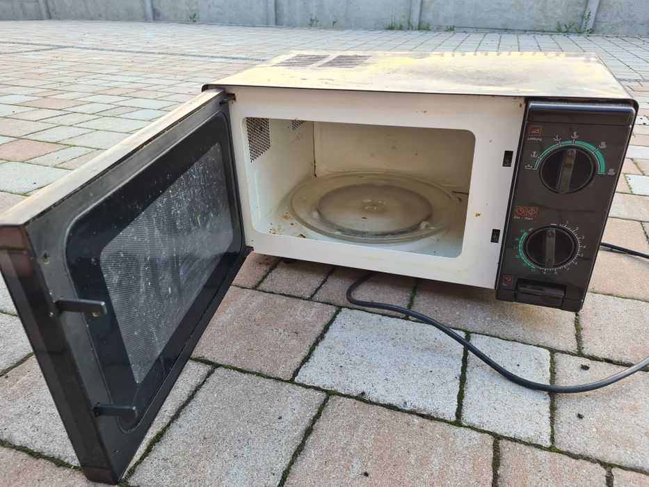 Kuchenka Mikrofalowa Mikkrofala Privileg 8018