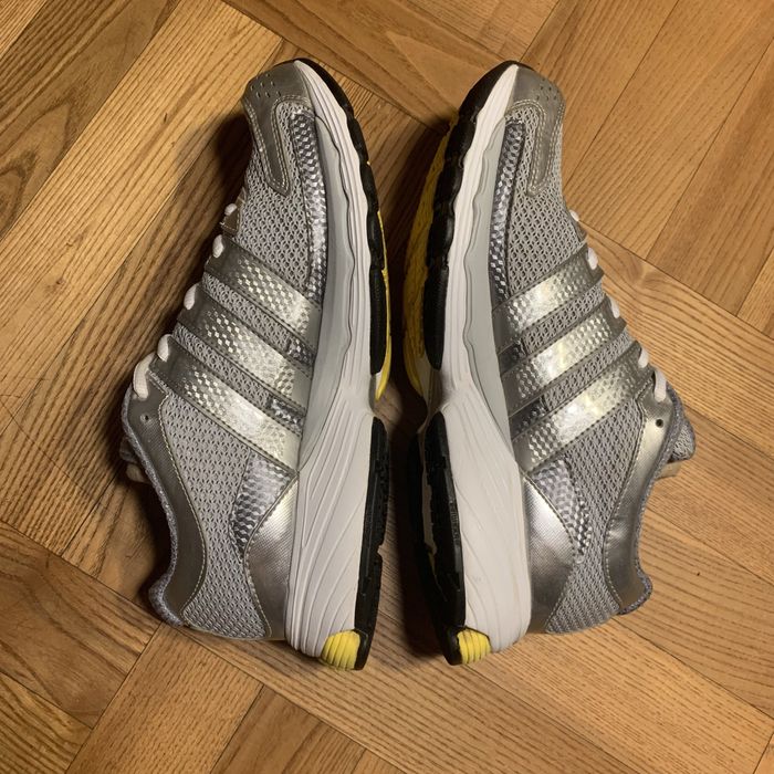 Buty damskie biegowe Adidas Performance Questar Cushion 40 2/3