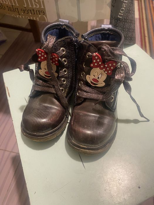 Продам дитячі черевички.