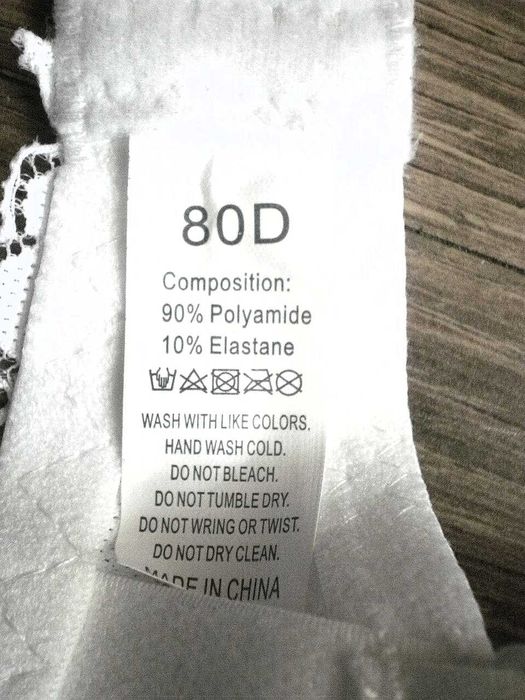 Biustonosz bialy modelujący 80 D