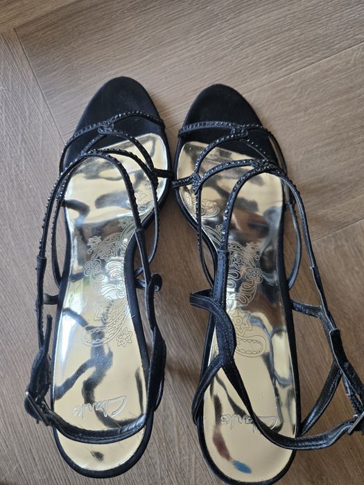 Eleganckie sandały Clarks