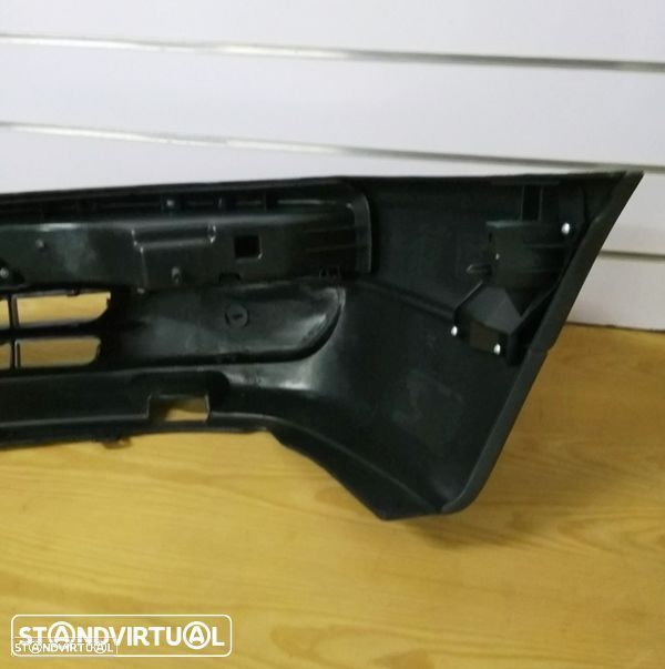 Para-choques Citroen Saxo modelo: 1996 até 2003 novo
