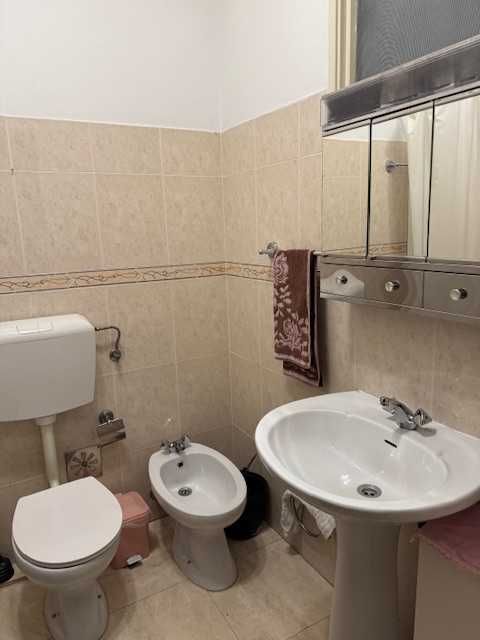 Quarto individual com varanda, Lisboa, Lumiar, para estudante