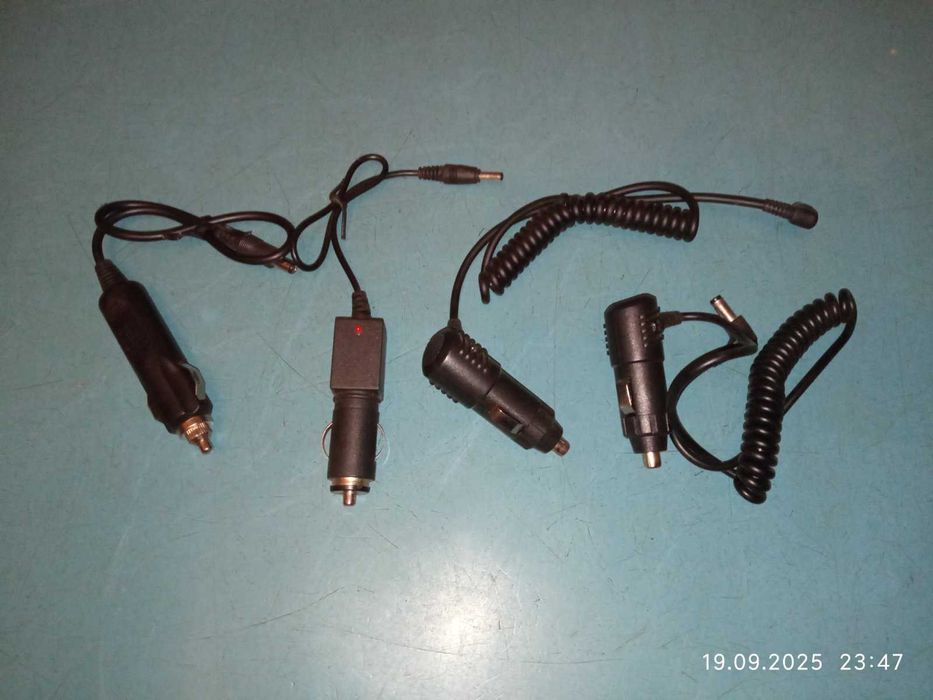 Блоки живлення та перехідники для зарядки від авто