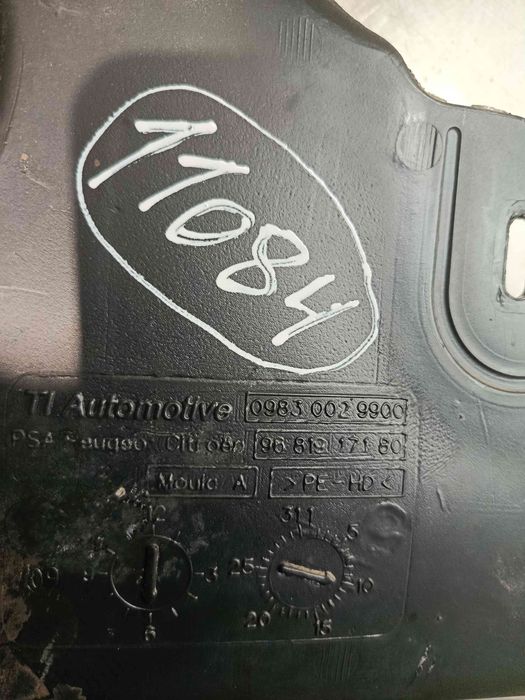 Depósito AdBlue PEUGEOT 407 (6D_)