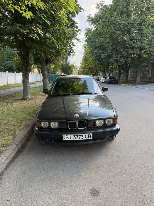 BMW E34 525 1990г