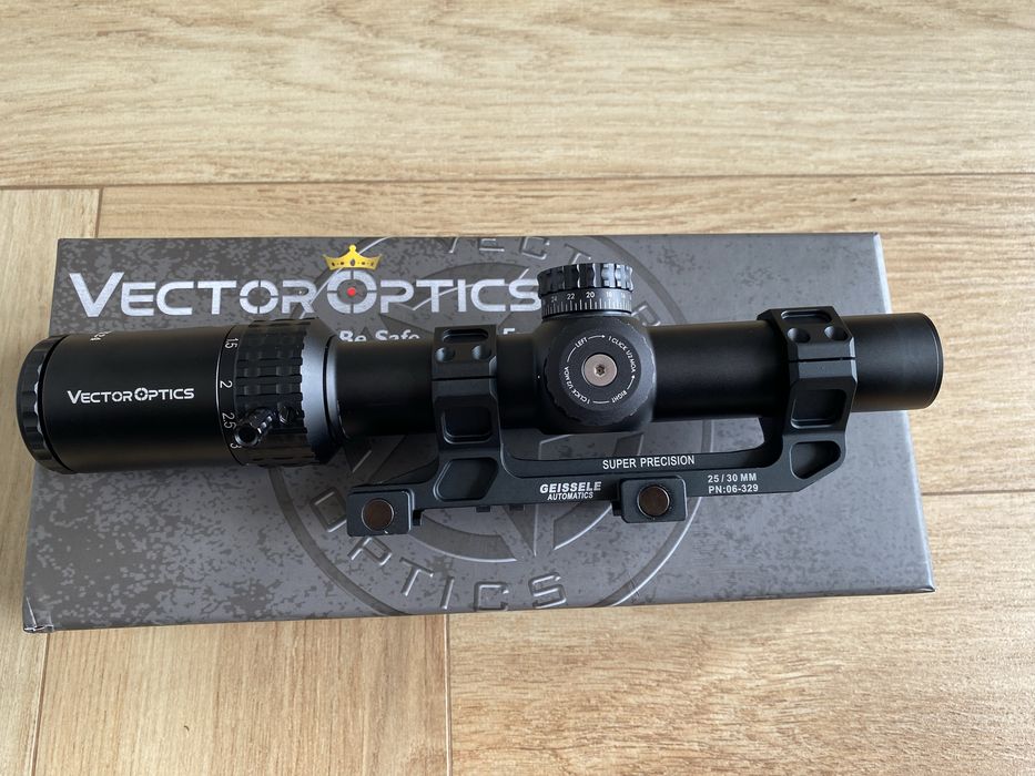 Оптичний приціл Vector Optics Aston 1-6x24 SFP (SCOC-24)