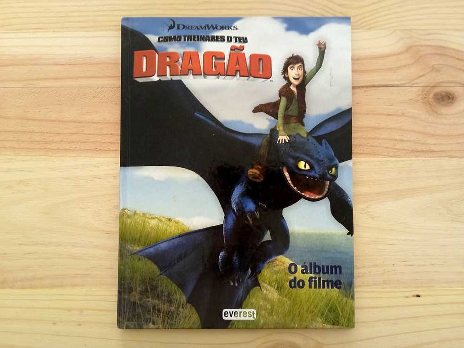 Livro "Como Treinares O Teu Dragão"