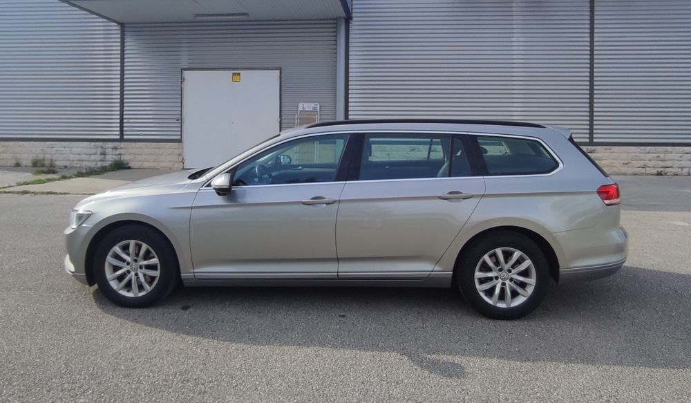 VW Passat 2.0TDI 150CV - c/Financiamento COMO NOVA  / NACIONAL