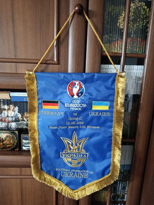 Футбольное интерьерное хобби. Матчевый вымпел. Украина. Германия. Кипр. Израиль. Польша. Франция