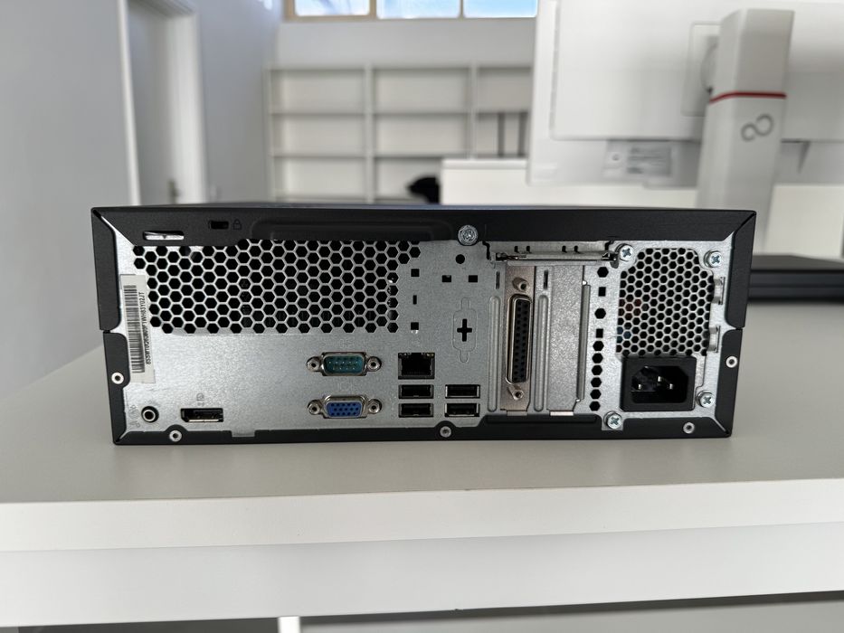 Lenovo M710E SSF | i5-6500 | 8GB | 240GB SSD | Win 10 | 1 Ano Garantia