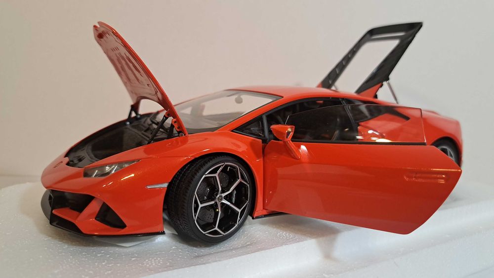1/18 Lamborghini Hurancan EVO lr - AUTOArt 79214
