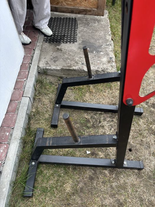 Stojaki na silownie FERROS