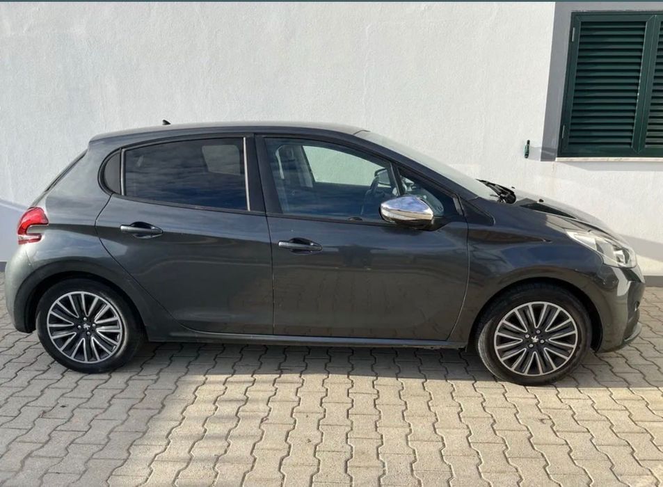 Peugeot 208 Allure 1.2 PureTech