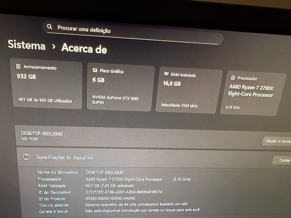 Torre e ecra para venda