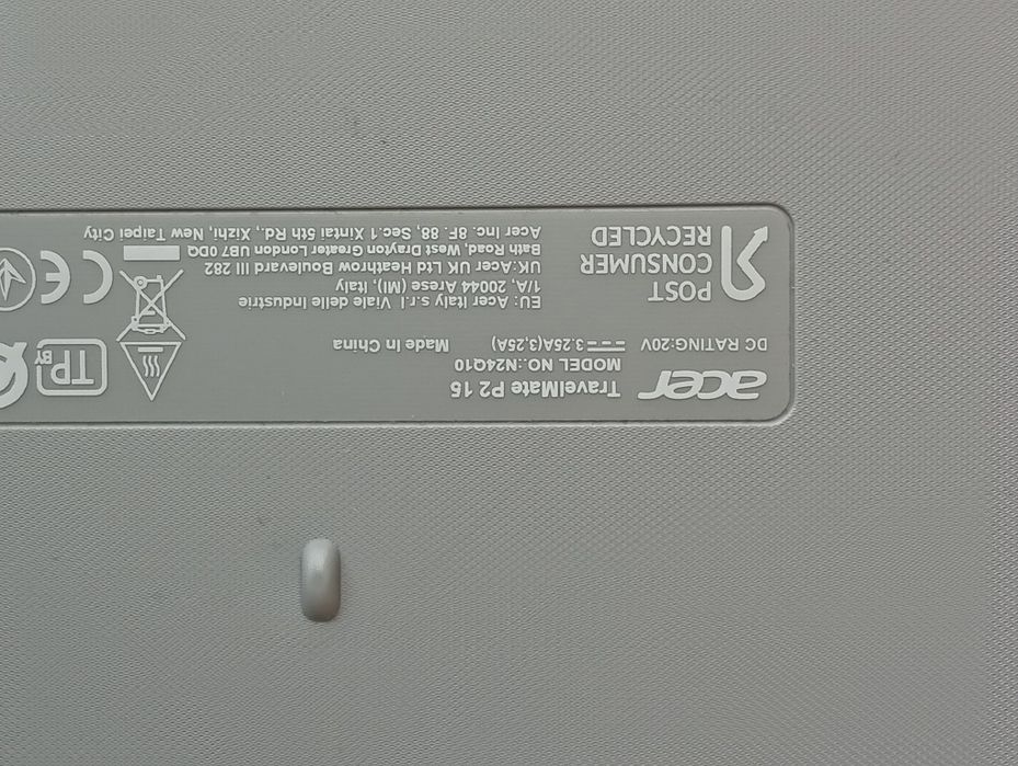 Portátil Acer TravelMate P2-15 i5 1334U de 13th geração 
Processador Intel Core i5-1334U