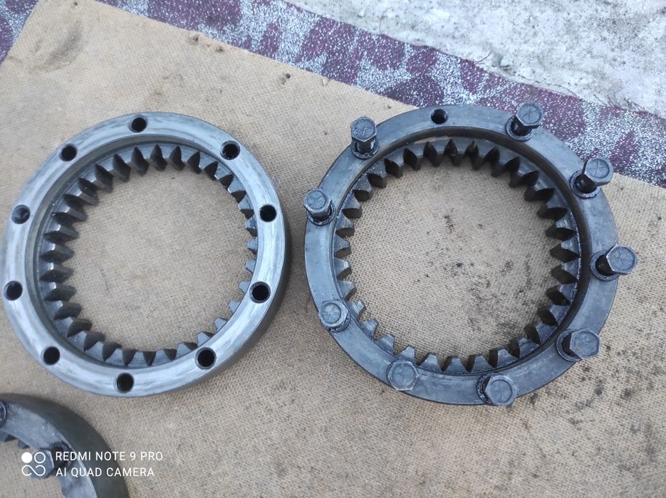 Продам шестерня запчастини редукторного моста уаз