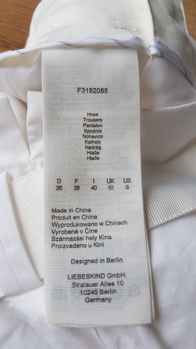 Piękne białe spodnie z paskiem damskie Liebeskind Berlin Germany 
100%