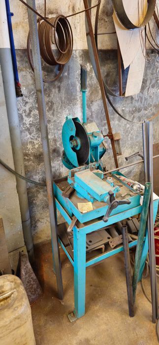 Oficina de  Serralharia metalomecânica Totalmente Equipada