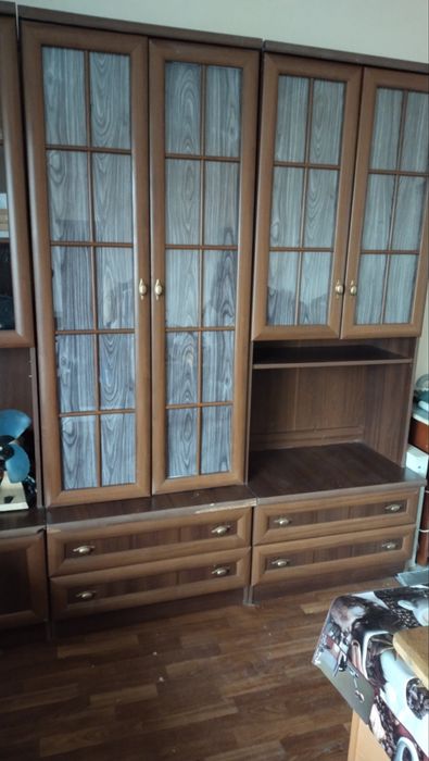 Продам шафу з декількох секцій