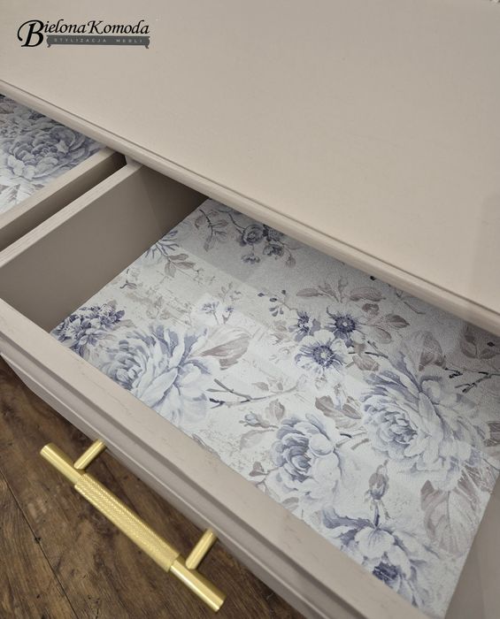 Komoda pod odnowieniu, idealna pod TV
