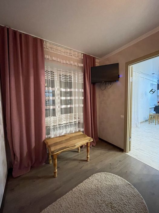 Здається 2-кімнатна квартира студія з кондиционером