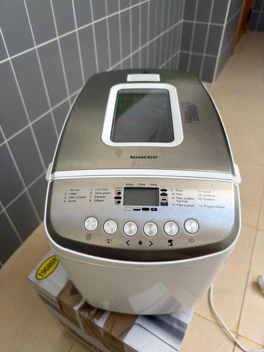 Máquina de Fazer Pão SilverCrest 850W (16 Programas) - Com Caixa Original