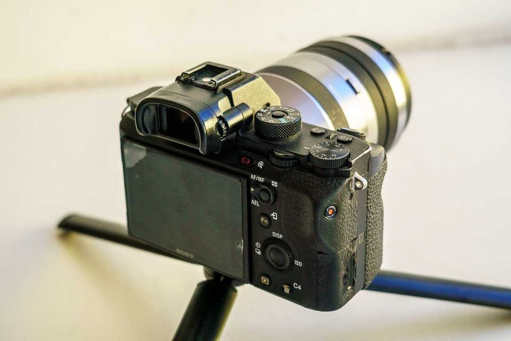 Sony Alpha A7S II body - цифрова бездзеркальна фотокамера